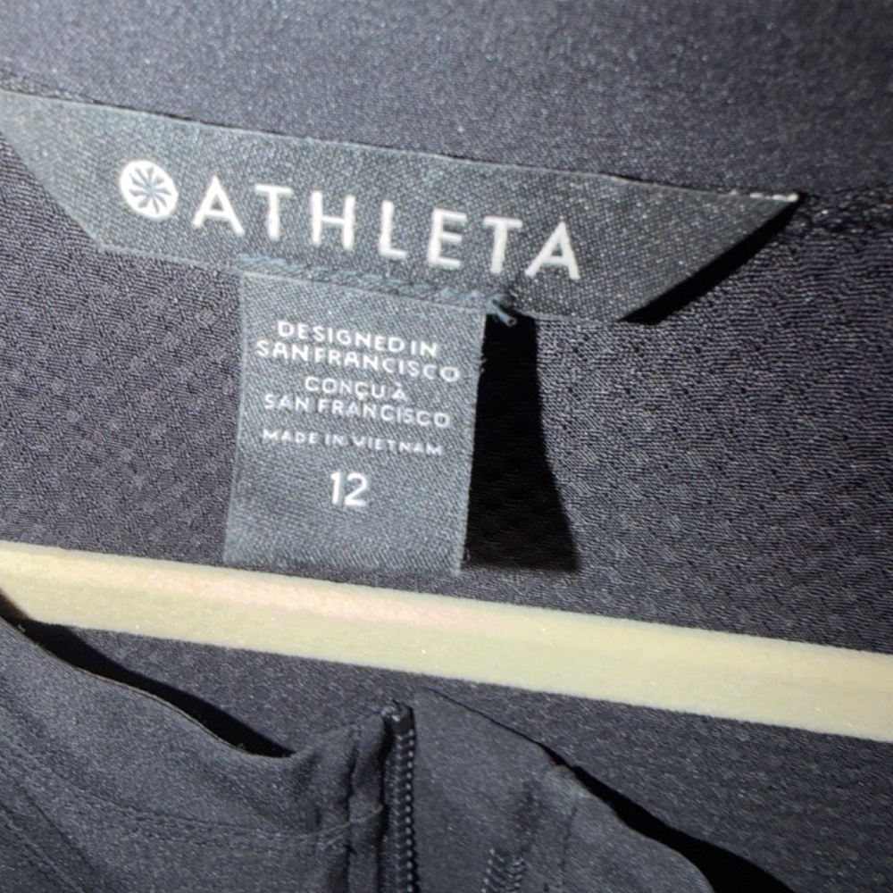 Athleta Venture Out Dress/Romper Size 12 RN54032 - Picture 8 of 8